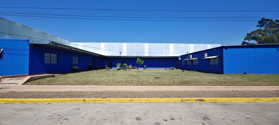Oficinas dentro de las naves
